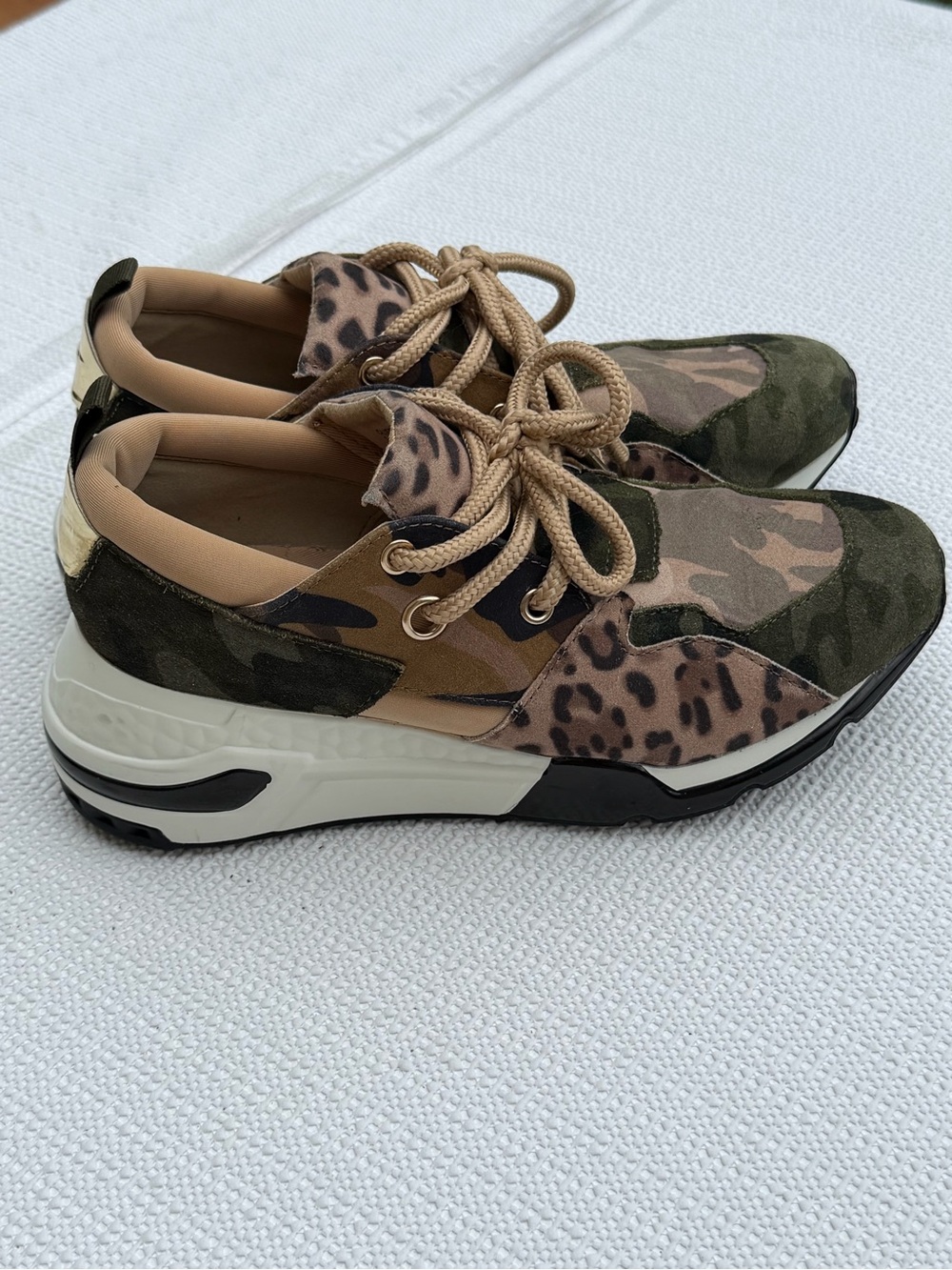 Steve Madden Cliff Sneakers Women 7 Camo Leopard Platform Lace Up Chunky Shoes - Picture 6 of 9